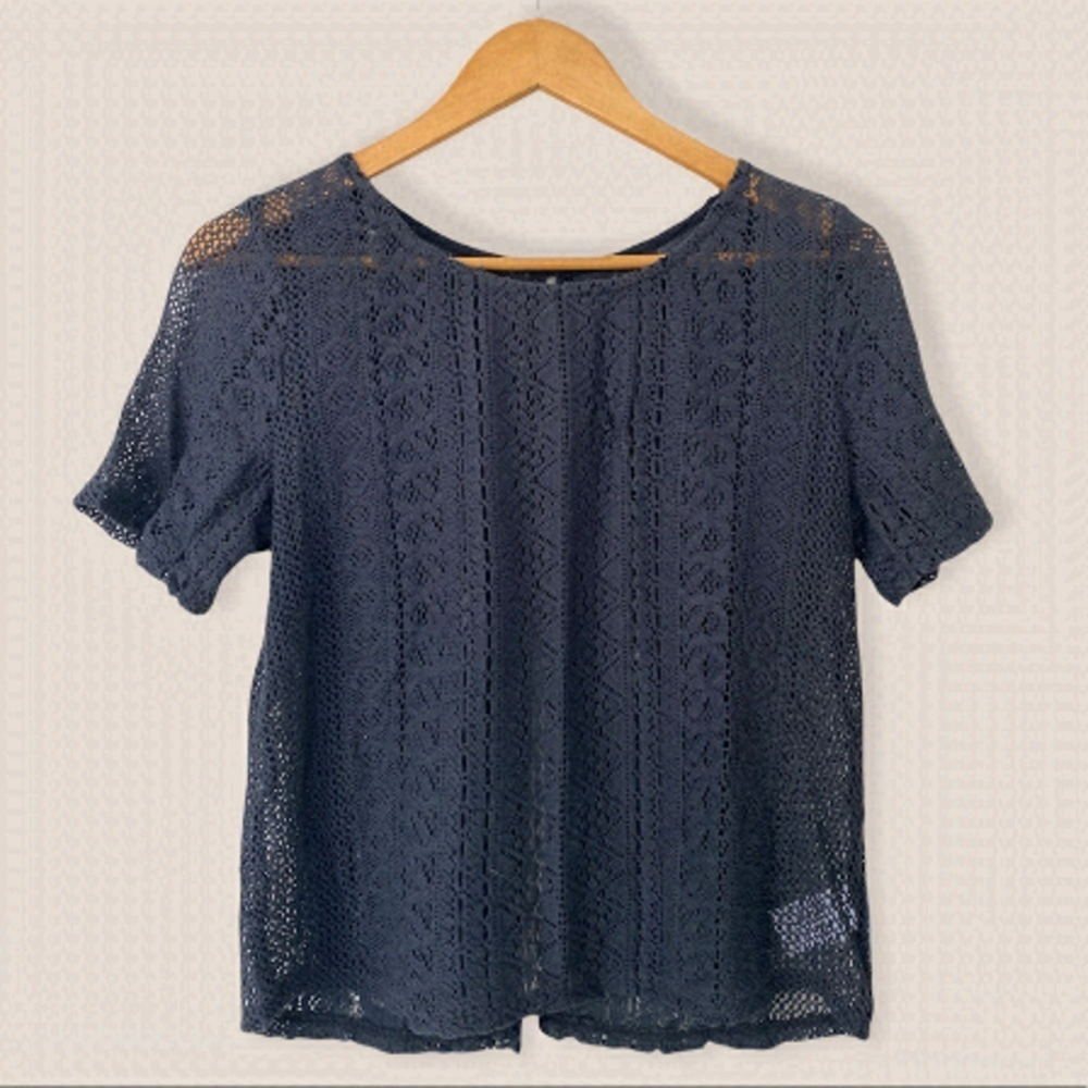 American Eagle Crochet Short Sleeve Top